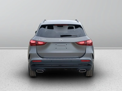 4 - Mercedes-Benz GLA Cascioli Group