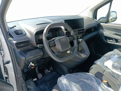 10 - Toyota Professional Proace City Cascioli Group