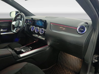 10 - Mercedes-Benz GLA Cascioli Group