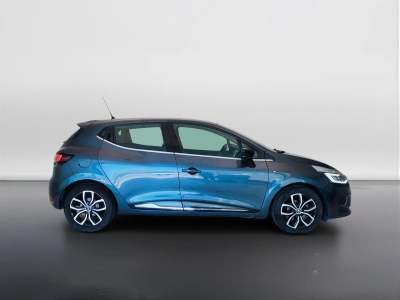 4 - Renault Clio Cascioli Group