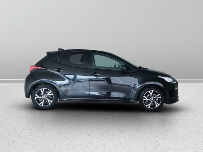 7 - Toyota Yaris Cascioli Group