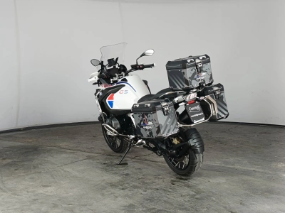 6 - BMW Motorrad GS Cascioli Group
