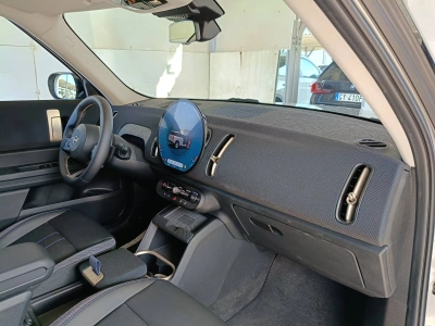 10 - MINI Countryman Cascioli Group