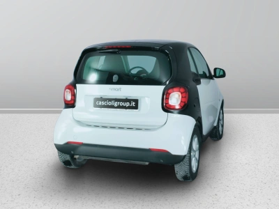 6 - smart fortwo Cascioli Group