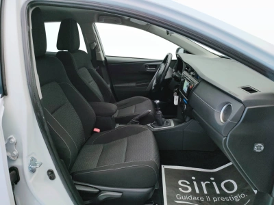 9 - Toyota Auris Cascioli Group