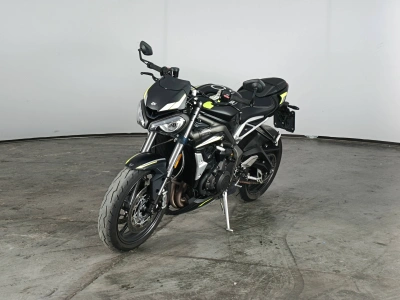 4 - Triumph Street Triple Cascioli Group