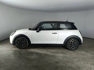 6 - MINI Cooper Cascioli Group
