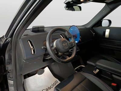 7 - MINI Countryman Cascioli Group
