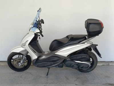 5 - Piaggio Beverly Cascioli Group