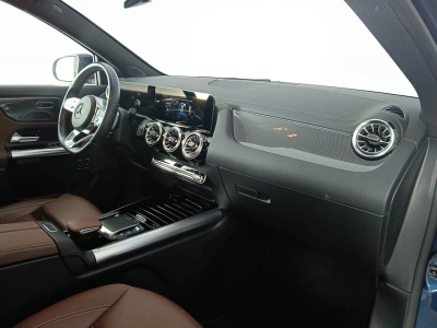 10 - Mercedes-Benz GLA Cascioli Group