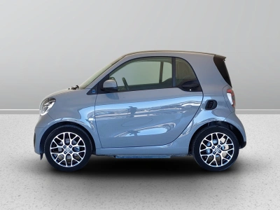 3 - smart fortwo Cascioli Group