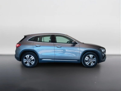 4 - Mercedes-Benz GLA Cascioli Group