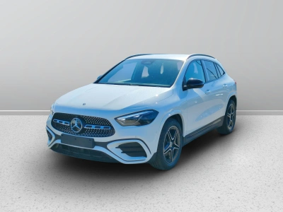 1 - Mercedes-Benz GLA Cascioli Group