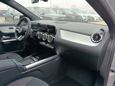 10 - Mercedes-Benz GLA Cascioli Group