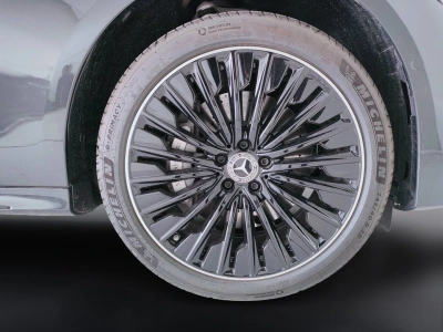 10 - Mercedes-Benz Classe E Cascioli Group