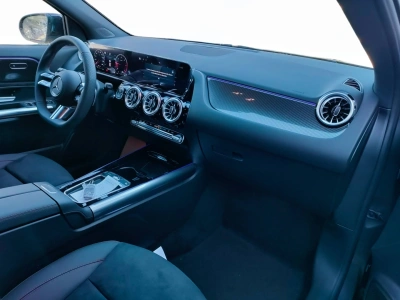 10 - Mercedes-Benz GLA Cascioli Group