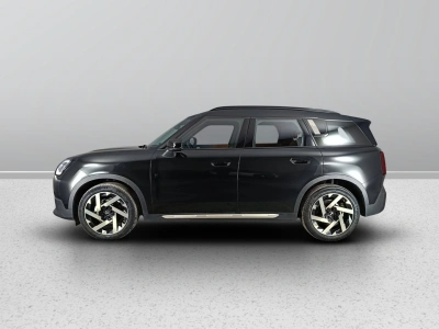 6 - MINI Countryman Cascioli Group