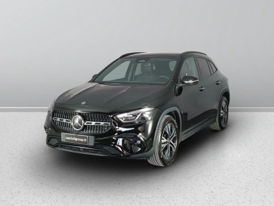 1 - Mercedes-Benz GLA Cascioli Group