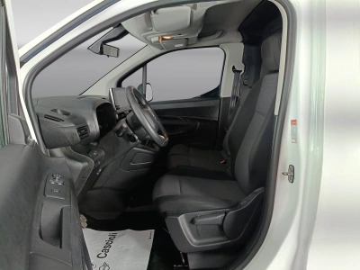 8 - Toyota Professional Proace City Cascioli Group