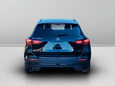 4 - Mercedes-Benz GLA Cascioli Group