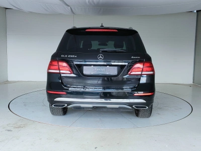 4 - Mercedes-Benz GLE Cascioli Group