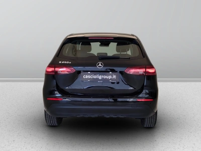 4 - Mercedes-Benz Classe B Cascioli Group