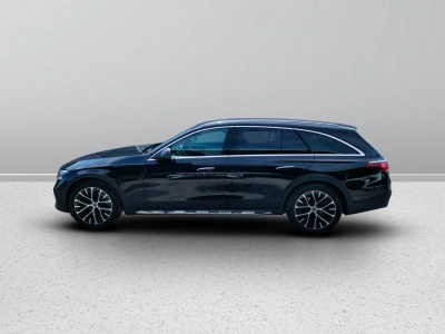 3 - Mercedes-Benz Classe E Cascioli Group
