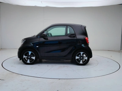3 - smart fortwo Cascioli Group