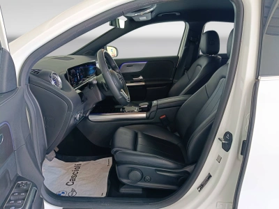 8 - Mercedes-Benz EQA Cascioli Group