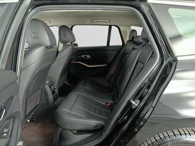 9 - BMW Serie 3 Cascioli Group