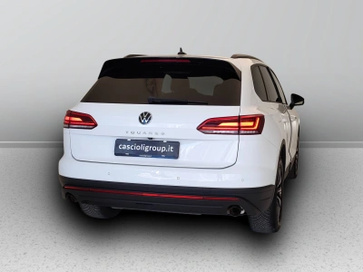 6 - Volkswagen Touareg Cascioli Group