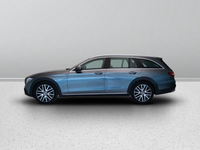 3 - Mercedes-Benz Classe E Cascioli Group