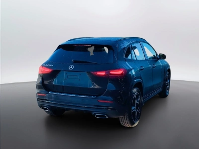 6 - Mercedes-Benz GLA Cascioli Group