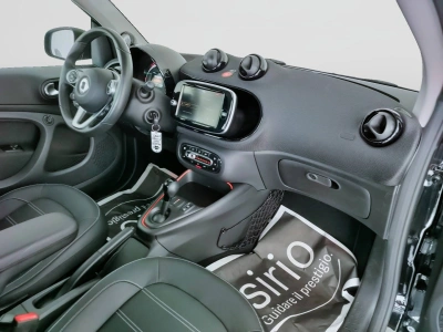 9 - smart fortwo Cascioli Group