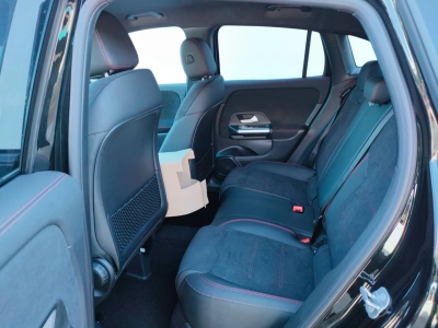 8 - Mercedes-Benz GLA Cascioli Group