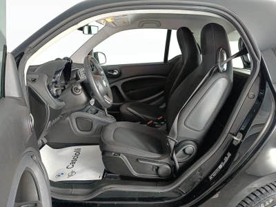 8 - smart fortwo Cascioli Group