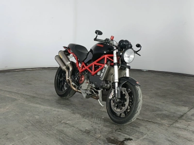 2 - Ducati Monster Cascioli Group