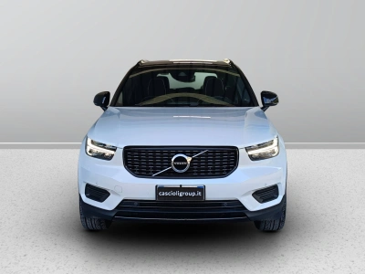 2 - Volvo XC40 Cascioli Group