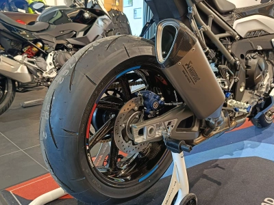 9 - BMW Motorrad R Cascioli Group