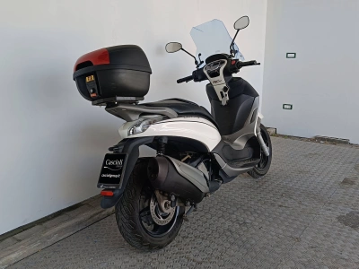 4 - Piaggio Beverly Cascioli Group
