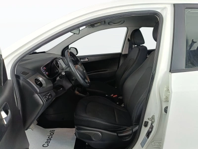 8 - Hyundai i10 Cascioli Group