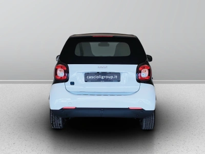 4 - smart fortwo Cascioli Group