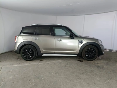 3 - MINI Countryman Cascioli Group