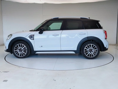 8 - MINI Countryman Cascioli Group