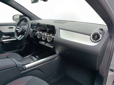 10 - Mercedes-Benz GLA Cascioli Group