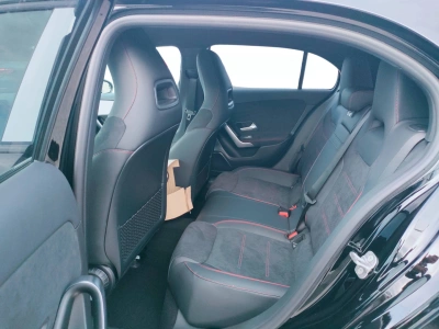 10 - Mercedes-Benz Classe A Cascioli Group