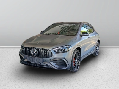 1 - Mercedes AMG GLA Cascioli Group