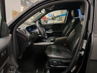 8 - Mercedes-Benz GLB Cascioli Group