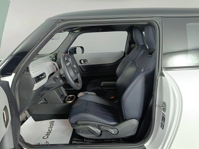 8 - MINI Cooper Cascioli Group
