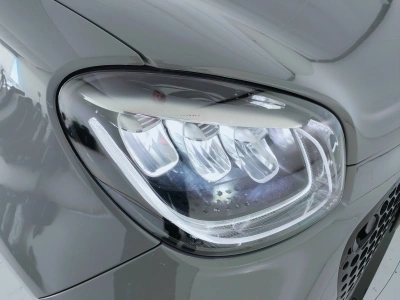 10 - smart fortwo Cascioli Group